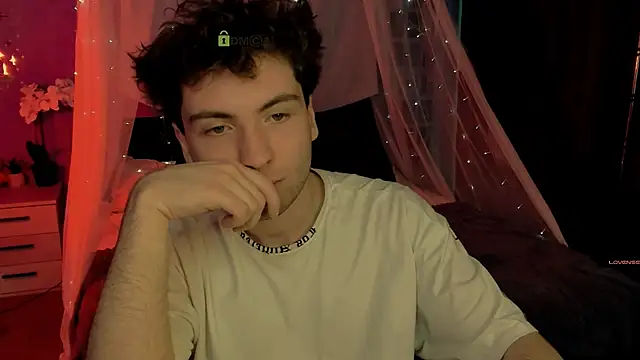 joseph_bear_n Live XXX chat