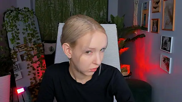 MaoqiBeverly: онлайн-секс-чат