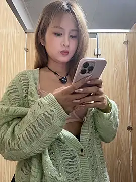 yuki_june Pertunjukan Webcam