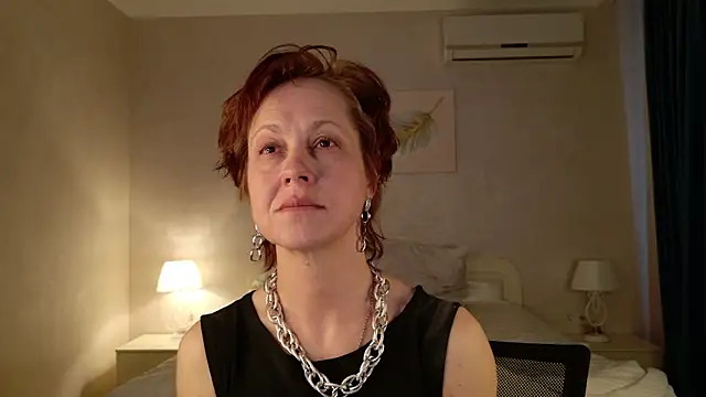 LioraWeiss live XXX chat