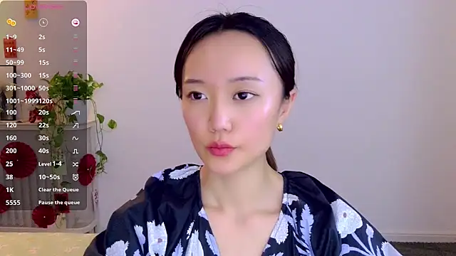 Nitamade79 Adlı Modelin Canlı XXX Sohbeti