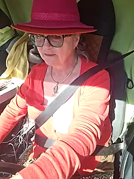 Hot-Muci's Live XXX Chat