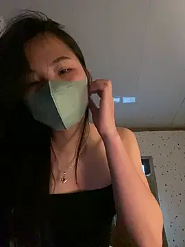 Mi-Lani 在線直播表演