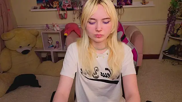 Iris_Ivory's Live XXX Chat