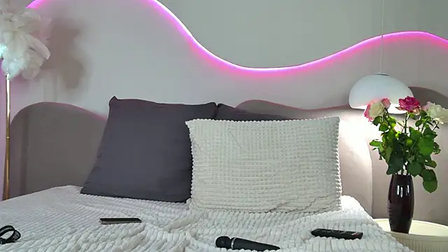 แชท XXX สดของ Nicole_Space