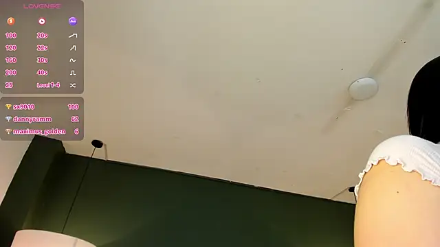 Kya_Wild 现场XXX聊天