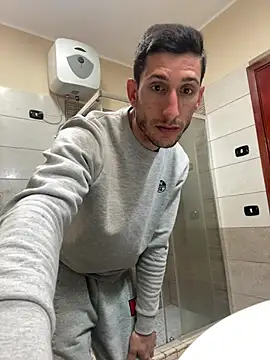 Gionnytav Show in webcam