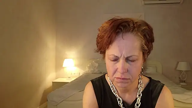 Živý XXX chat LioraWeiss