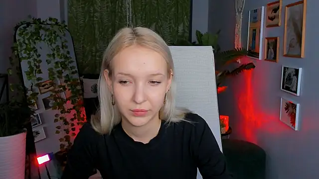 MaoqiBeverly Adlı Modelin Canlı XXX Sohbeti