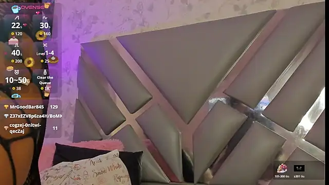 Czat XXX na żywo – EmilyyRosee_