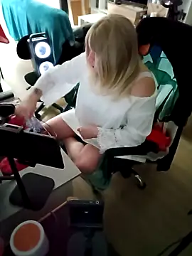 JulietteMaitresseのウェブカメラショー