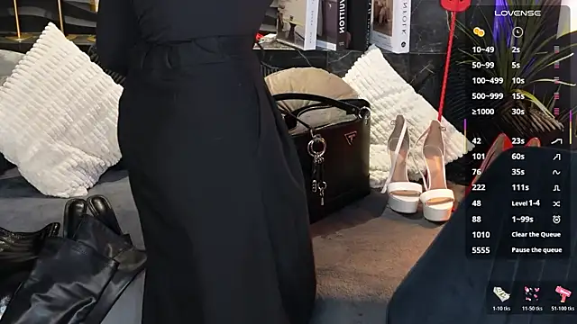 แชท XXX สดของ MistressDarsy