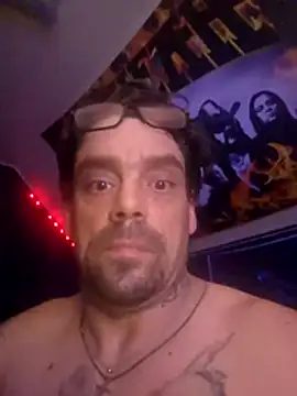 DIGITALDILLY: διαδικτυακό σόου στην κάμερα