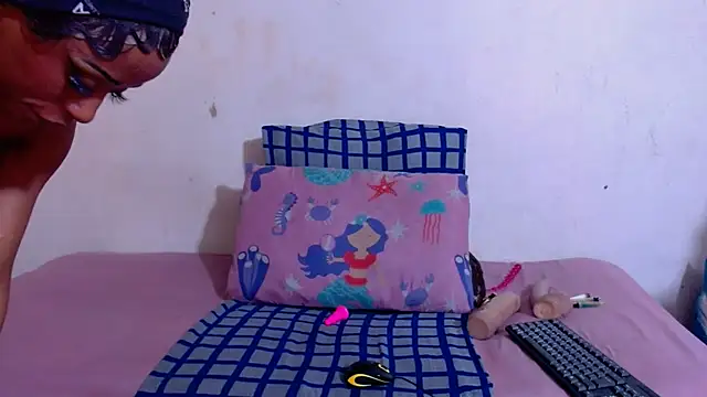 Nikistickyxx25n Live XXX chat