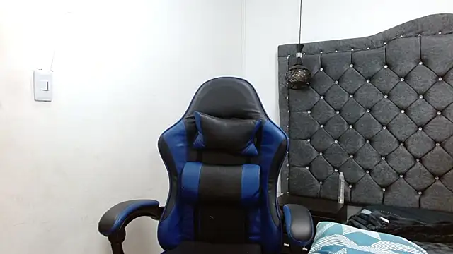 luka_big18 Live XXX Chat