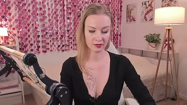 MissRightX's Live XXX Chat