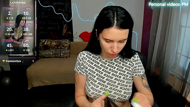 KarolinaBlacks Chat XXX live