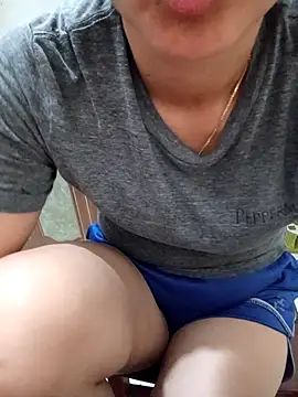 Sunny-yy Pertunjukan Webcam