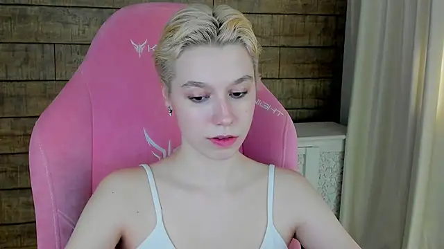 AgataGateのライブXXXチャット