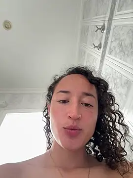 Pokazy przed kamerką – IsabellaSwee