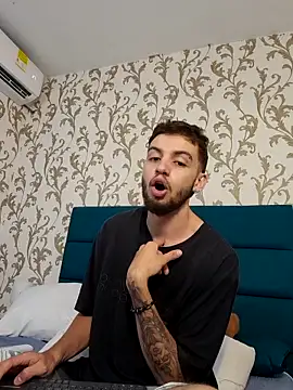 Michael_magnoのライブXXXチャット