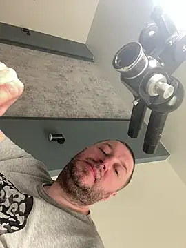 DorianJedayのライブXXXチャット