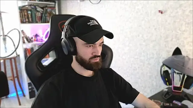 _Mostly_のライブXXXチャット