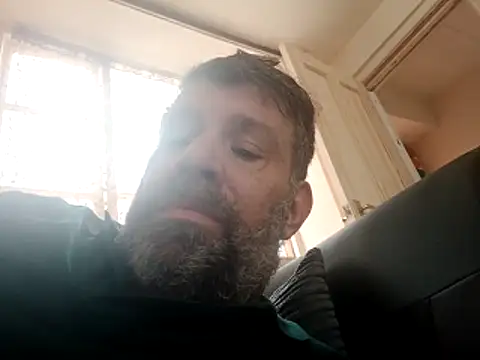 stud2512のライブXXXチャット