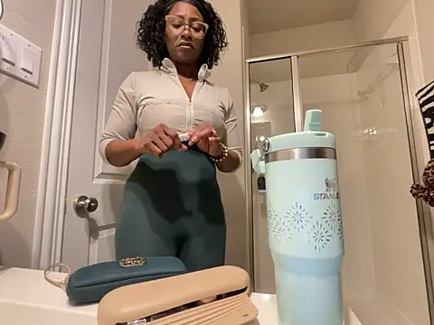 แชท XXX สดของ wynterheat