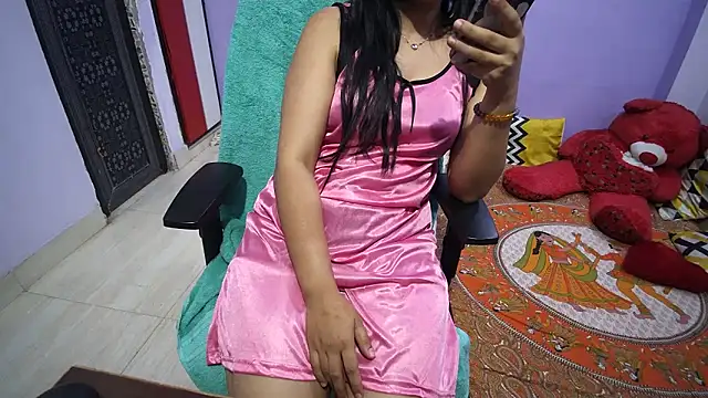 BabyNaina's Live XXX Chat