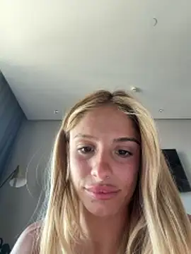 SophieVJ live XXX chat