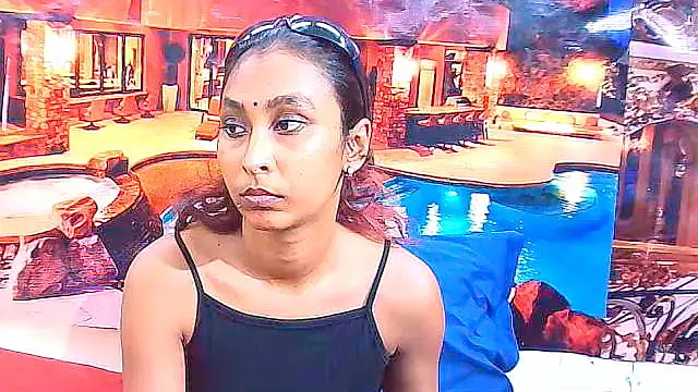 Chat +18 de IndianSexyButt ao vivo