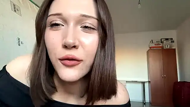 kiravings Webcam-Show