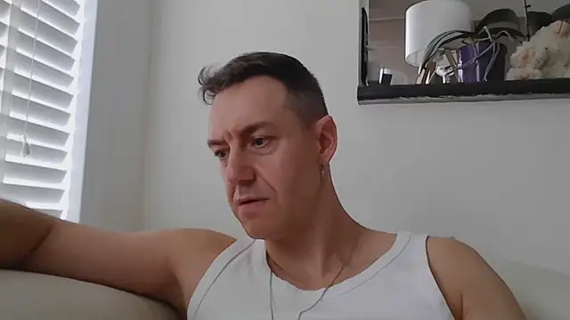 Chat XXX ao vivo de ploki2180