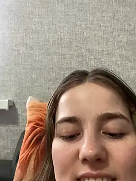 Lady_woman Chat XXX live