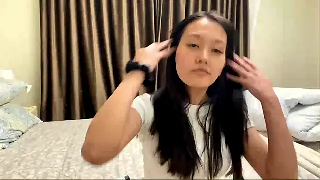 Pokazy przed kamerką – ayanovae