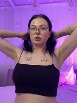 CindyMil Adlı Modelin Canlı XXX Sohbeti