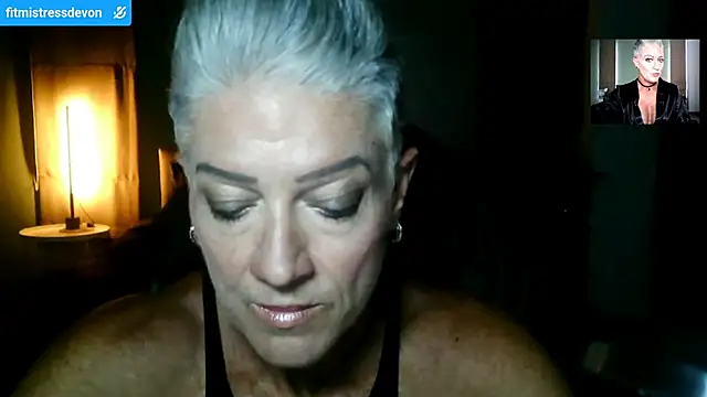 Devon2020 Adlı Modelin Canlı XXX Sohbeti