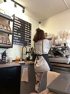 cinnabon_ Adlı Modelin Canlı XXX Sohbeti