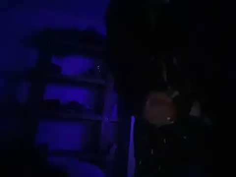 XXX chat uživo modela badboy366