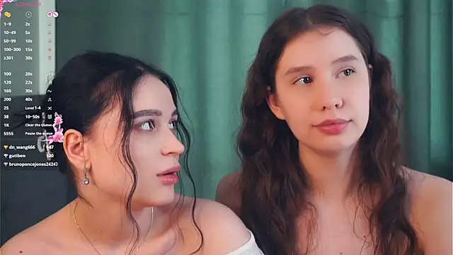 Chatroom XXX en direct de ZofiaSoshnik