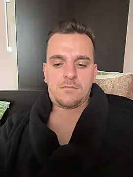 Huge_cock22cm Webcam-Show