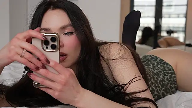 ibiddiのライブXXXチャット