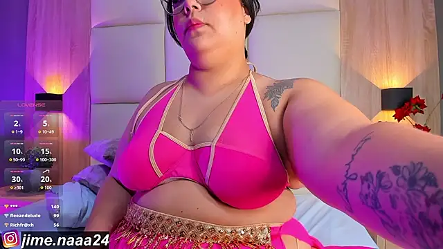 Show de jimena24_ na webcam