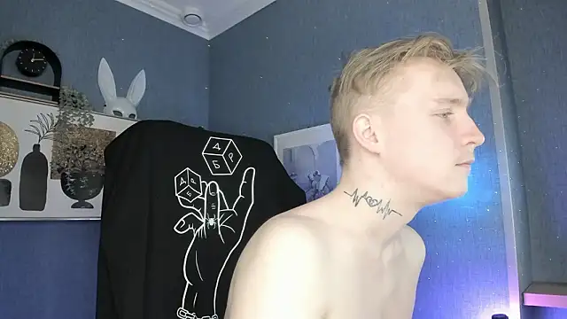 Chat +18 de AlexxSweet ao vivo