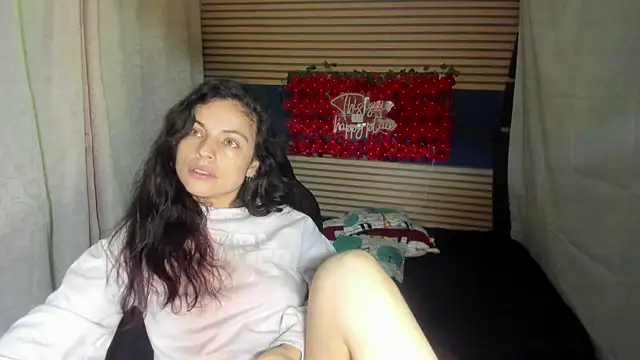 rosse_2504's Live XXX Chat