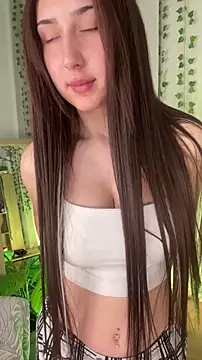 TariLechliter Adlı Modelin Canlı XXX Sohbeti