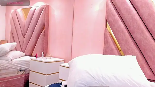 chloe_larson's Live XXX Chat