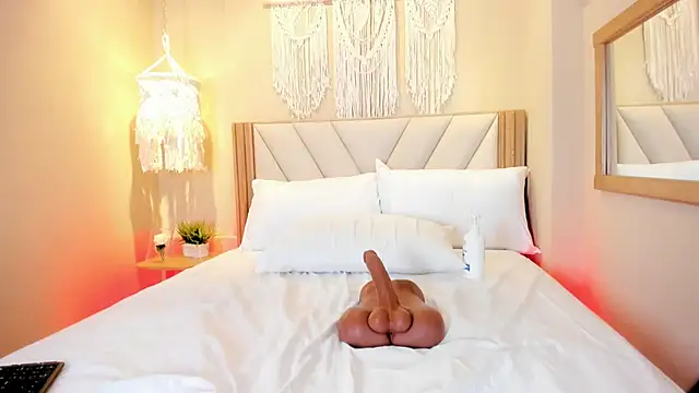 NahimiThompson Chat XXX in diretta