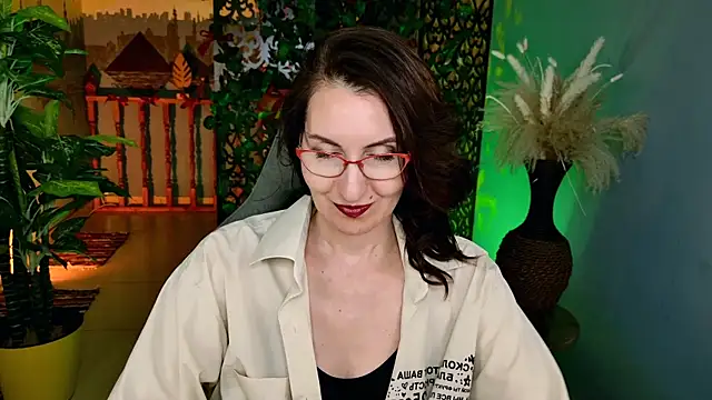 UnaTerra Adlı Modelin Canlı XXX Sohbeti